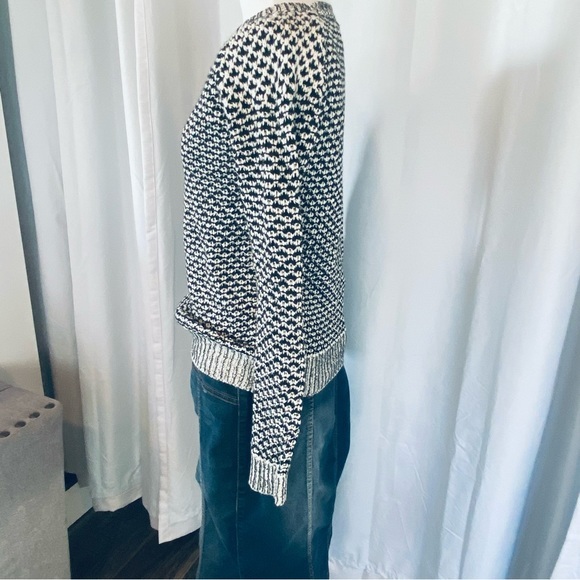 Sparrow Brand Black and White Sweater. - Picture 5 of 9